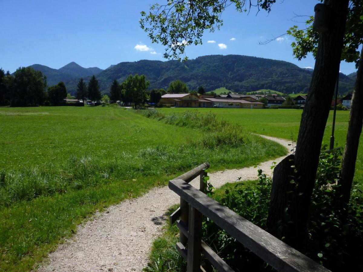 Direkt Zwischen Chiemsee U Alpen Dg Bernau am Chiemsee Luaran gambar